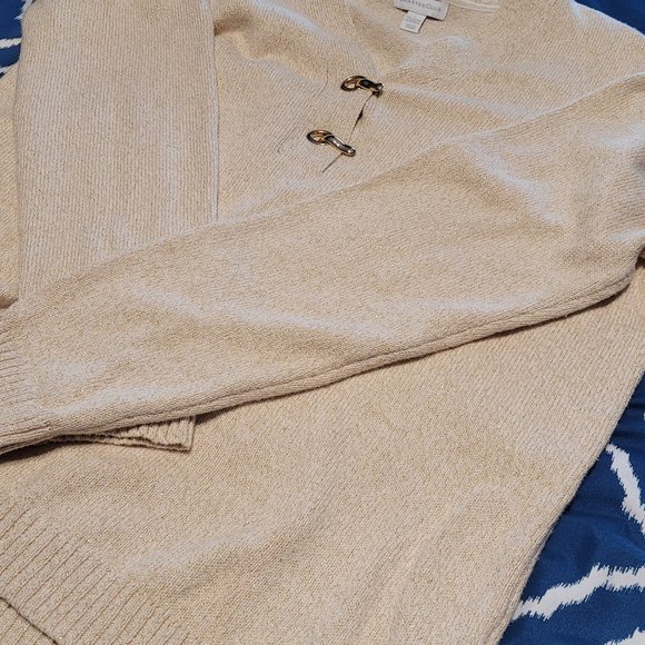 Charter Club Gold Threaded Sweater - Size L - Preloved - Picture 3 of 4